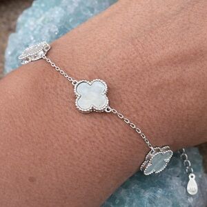 925 Silver clover bracelet adjustable 8in